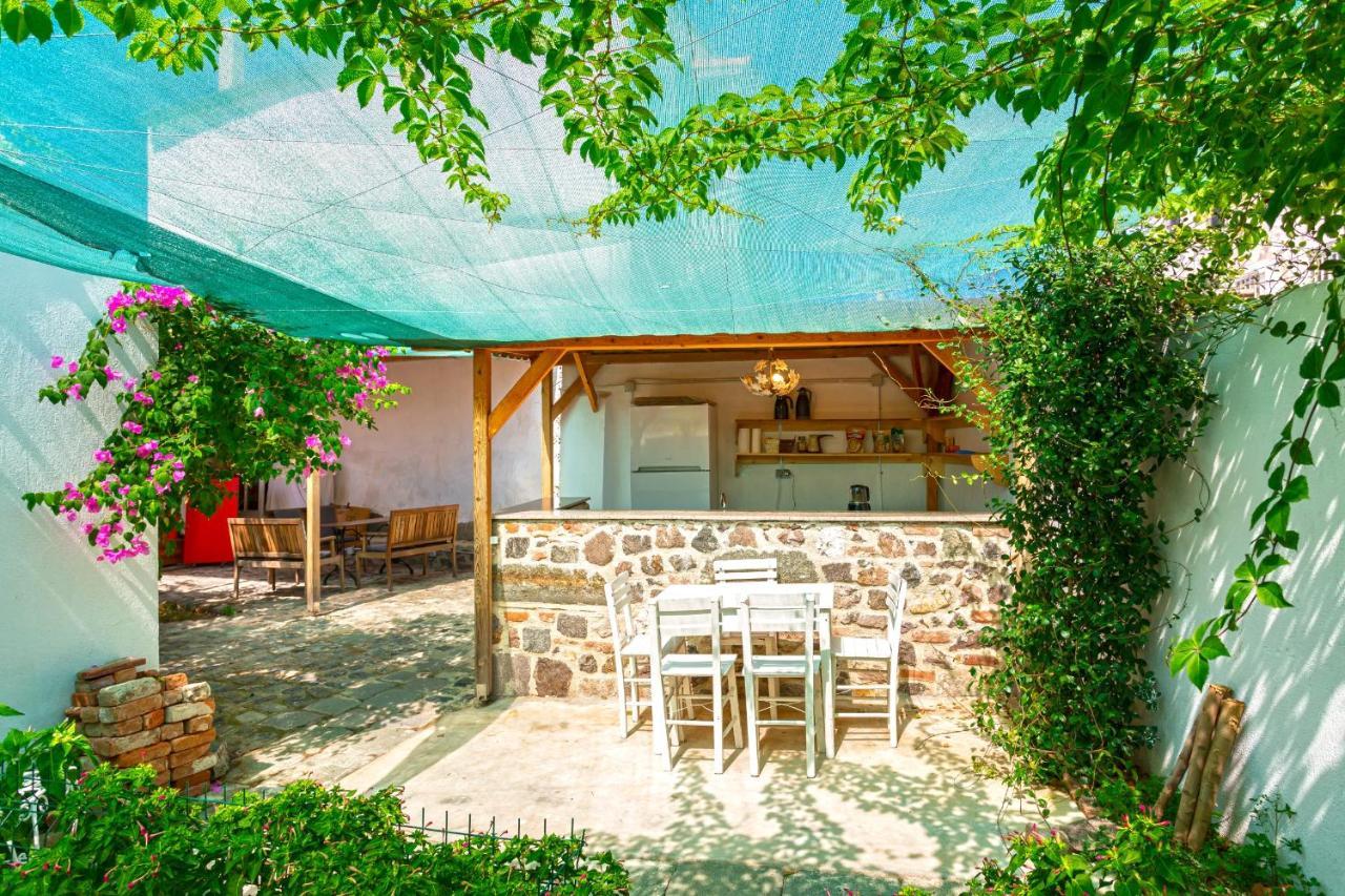Iconic Stone Houses Esmirna Exterior foto